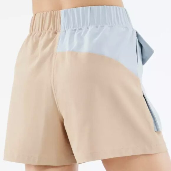 Fabletics Anastasia Cargo Shorts Size XS Colorblock Blue & Beige Athletic Hiking - Picture 4 of 7